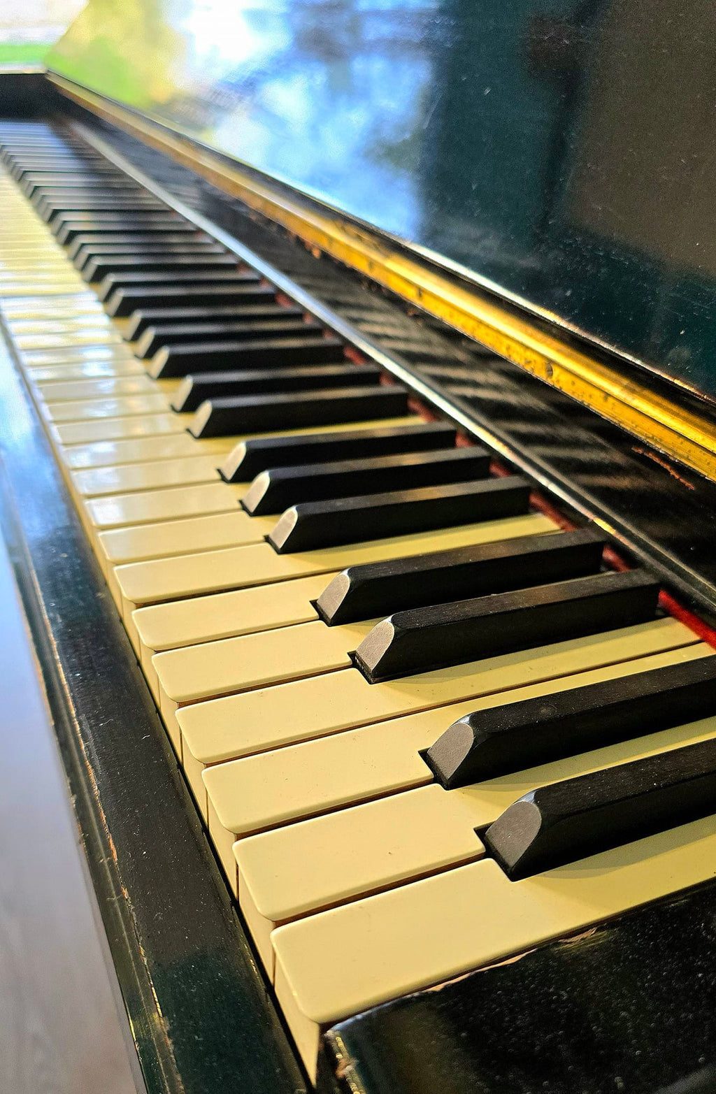 Antique London Witton and Witton piano