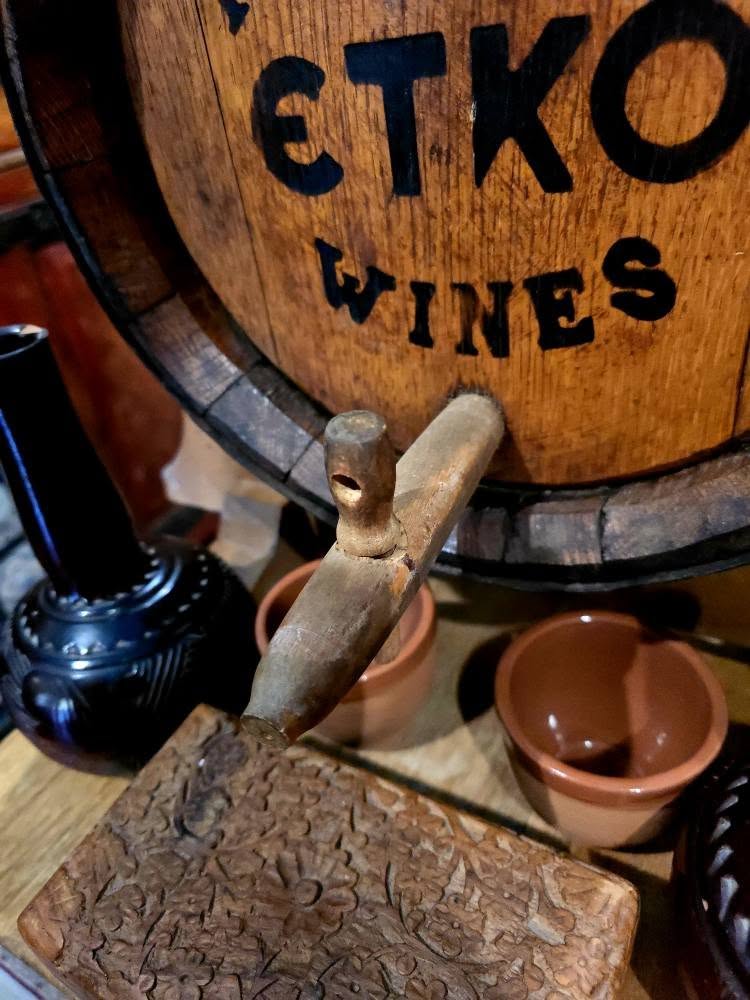 Vintage rare ΕΤΚΟ Κρασιά Wines wooden barrel
