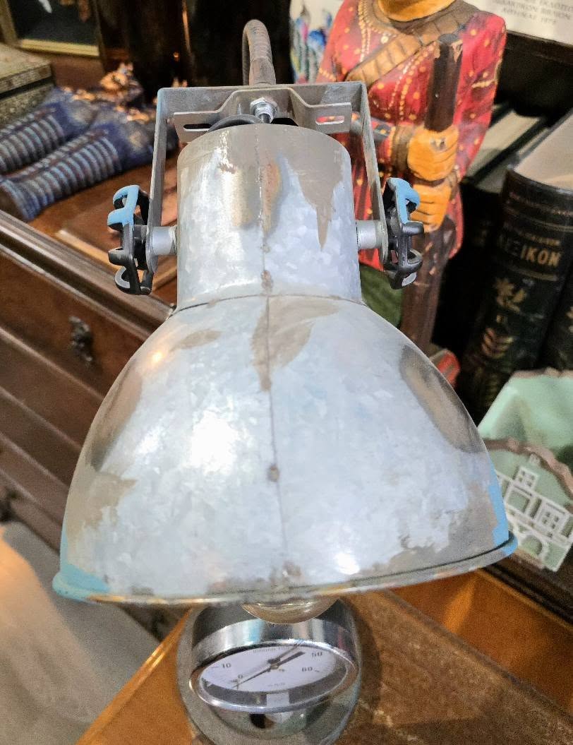 Vintage heavy industrial moving articulated lamp