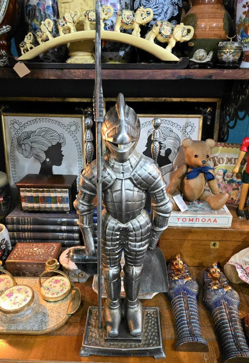 Antique Beautiful Victorian ornate knight soldier cast iron medieval theme fireplace set
