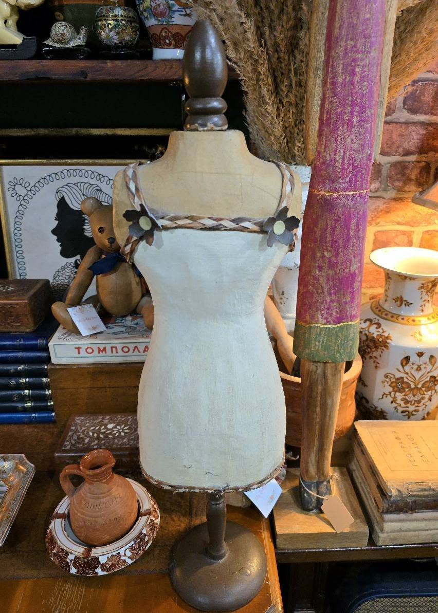 Vintage Beautiful Mannequin Paper Mâché Display