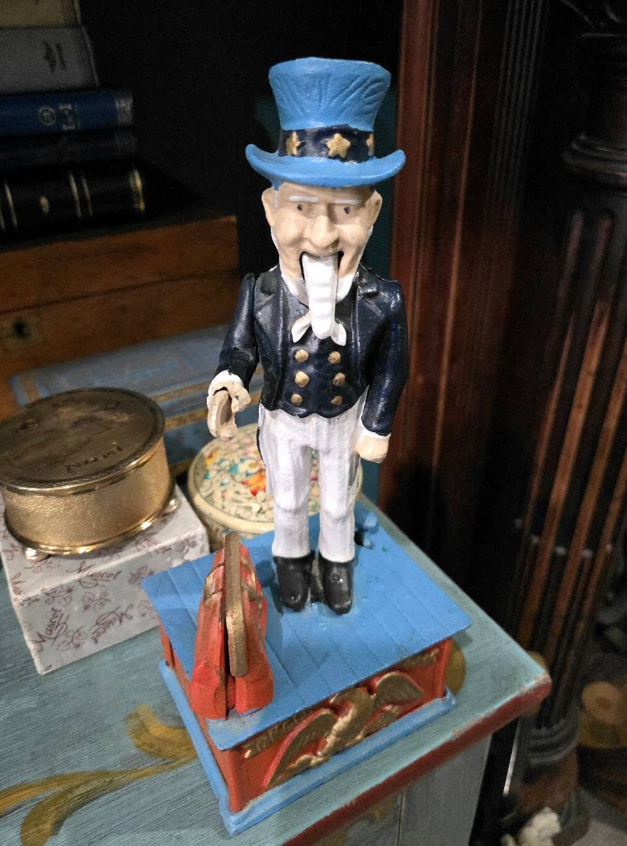 Vintage Uncle Sam Cast Iron Mechanic Coin Bank