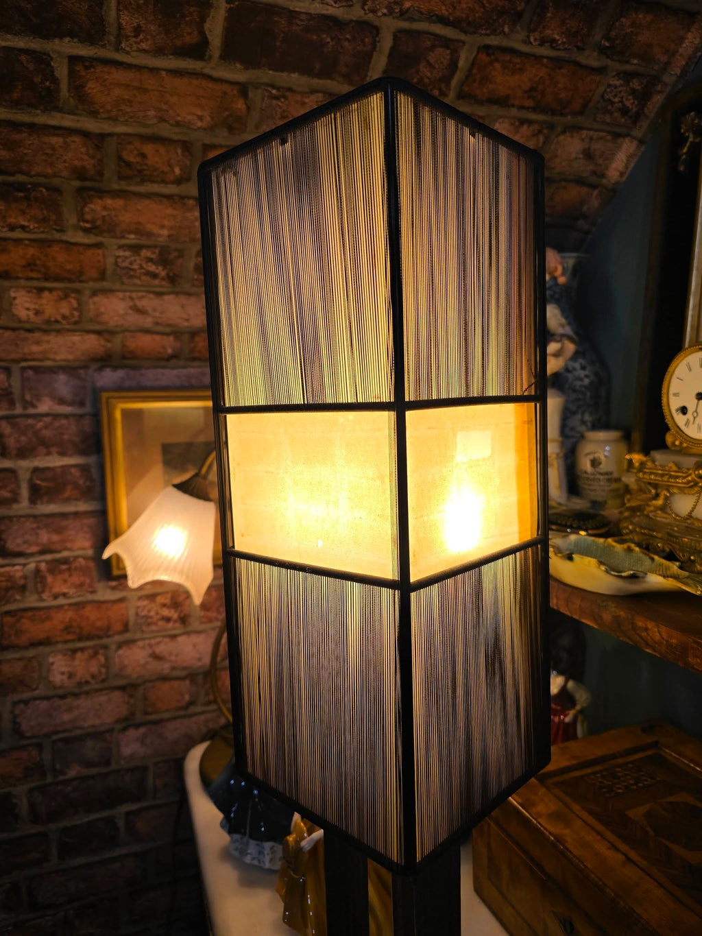Vintage 1970s German Düsseldorf Art Déco/Hollywood Regency-style table lamp