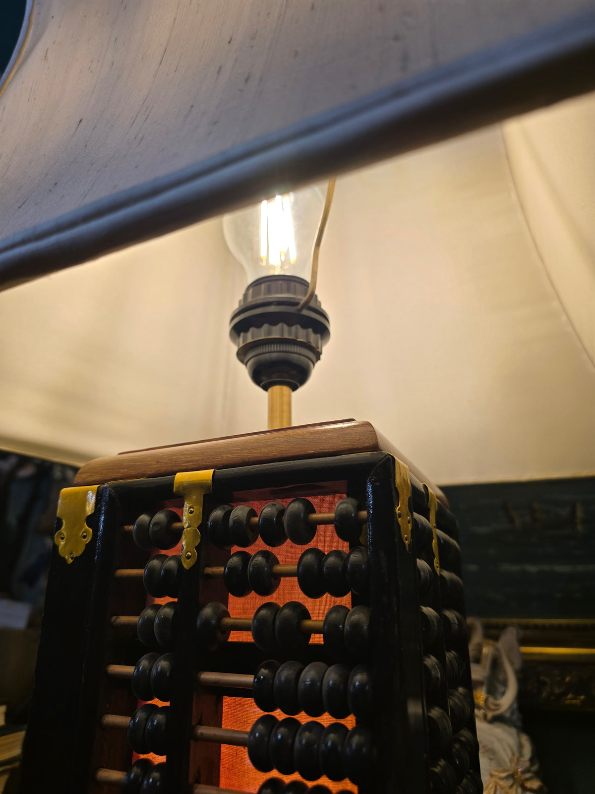 Vintage Chinese abacus table lamp