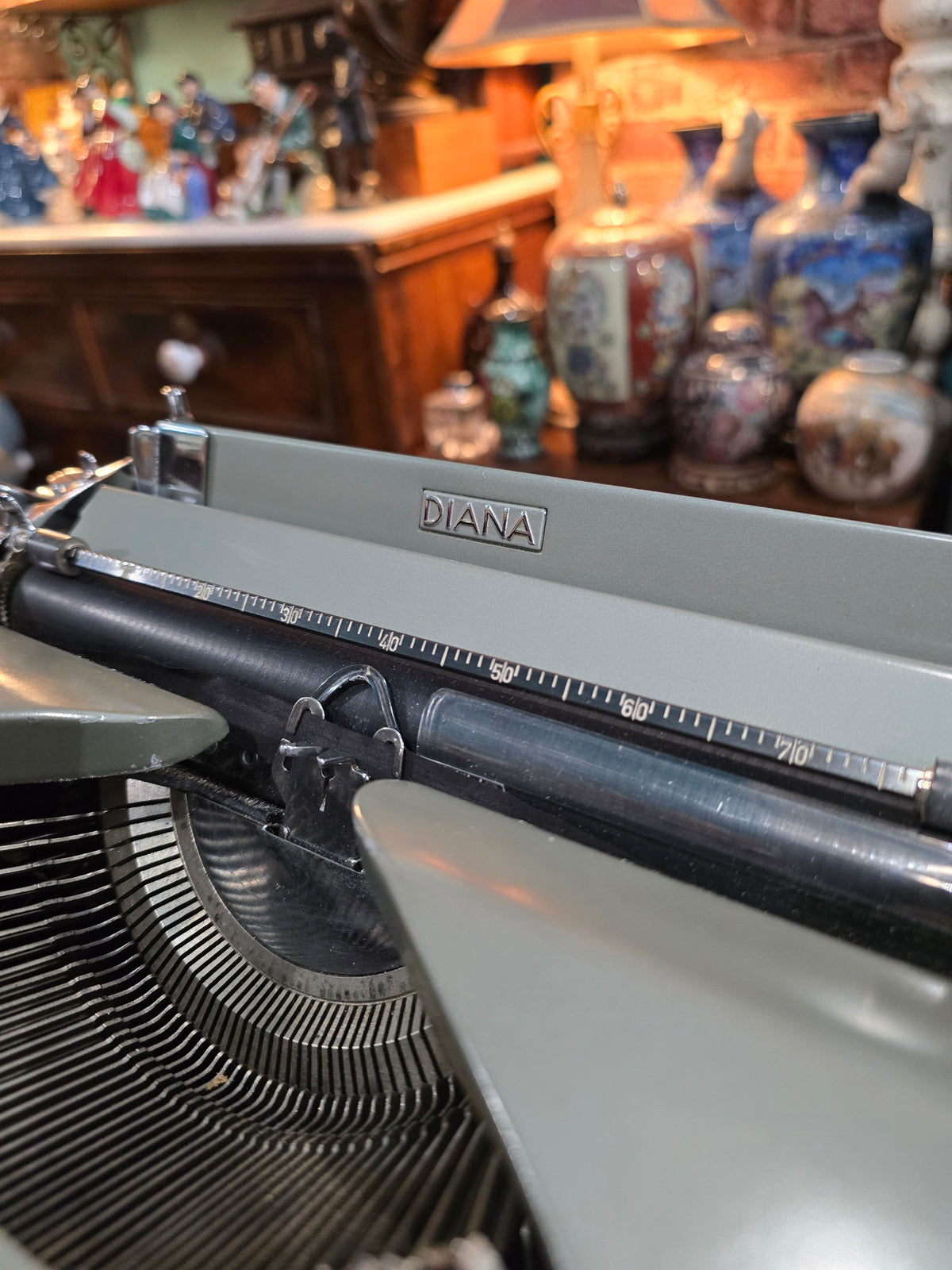 Vintage 1950s Royal Diana portable manual typewriter