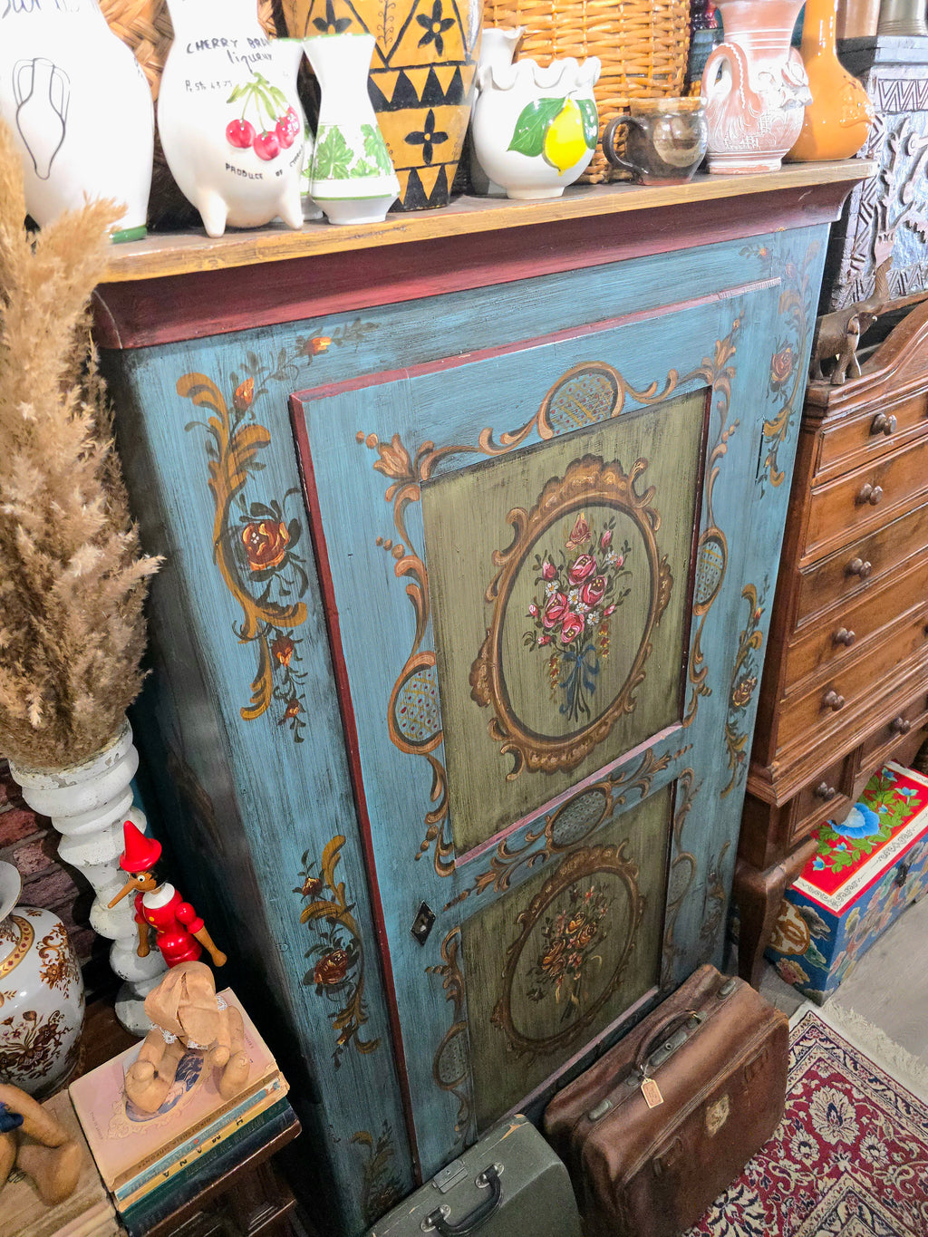 Antique beautiful Italian handpainted wardrobe