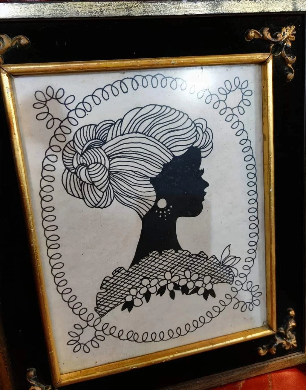 Vintage Beautiful silouette wall picture framed